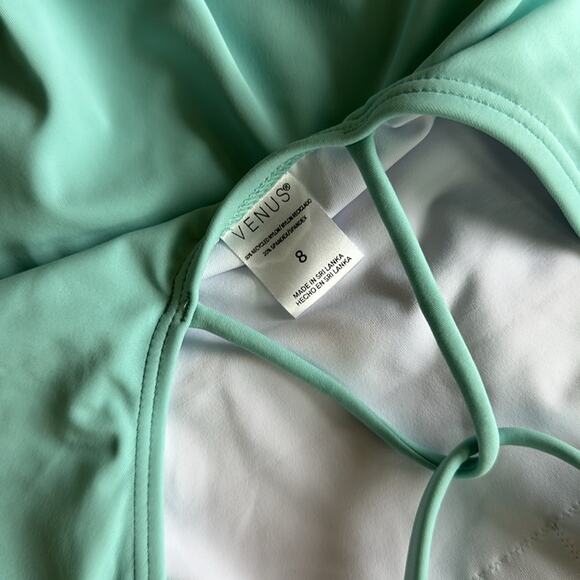 Venus Eyelet One-Piece Bathing Suit Blue Endeavor Pearl White Size 8 - Picture 4 of 6